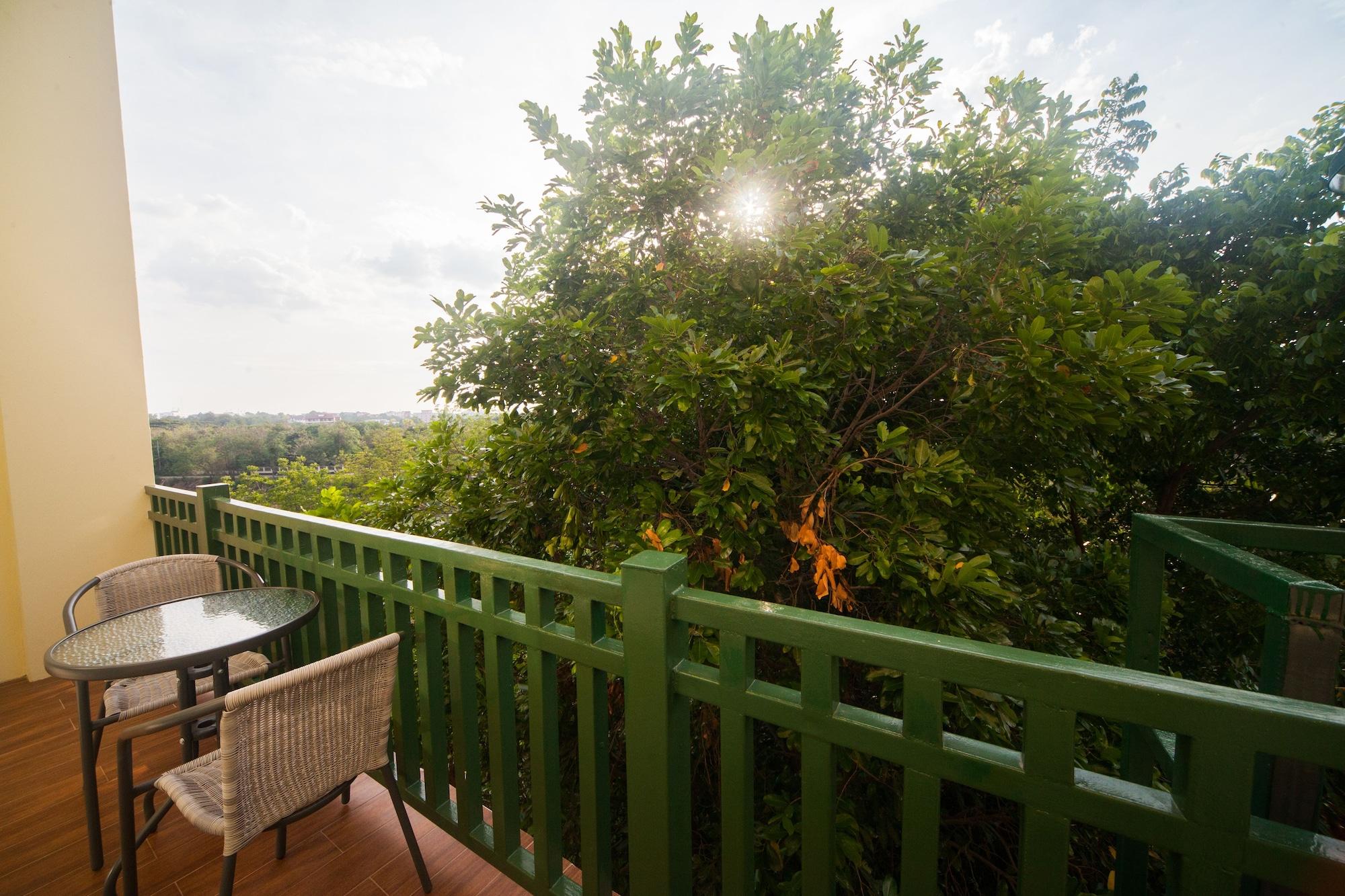Anchan Laguna Hotel โรงแรมอัญชันลากูน่า Khon Kaen Esterno foto